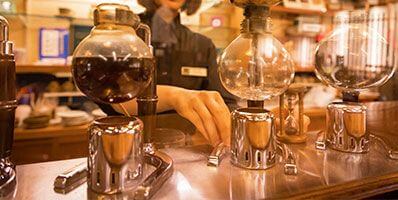 蔵造りの「Café de 蔵」