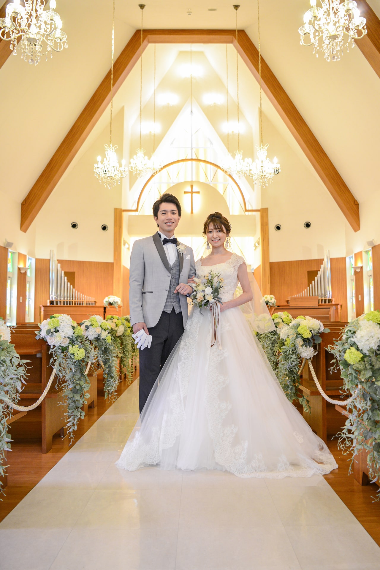 挙式 教会・チャペルウェディングの費用｜【公式】小さな結婚式